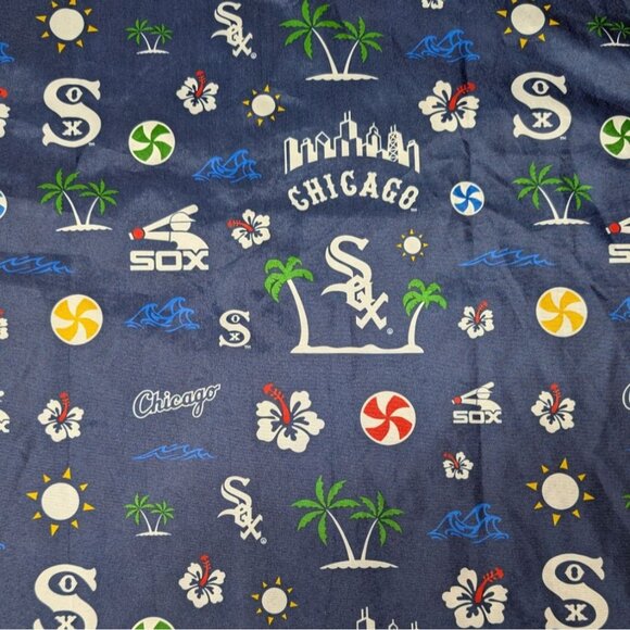 Chicago White Sox SGA Hawaiian Shirt XL Tropical Bowling Button-Up - Picture 4 of 5